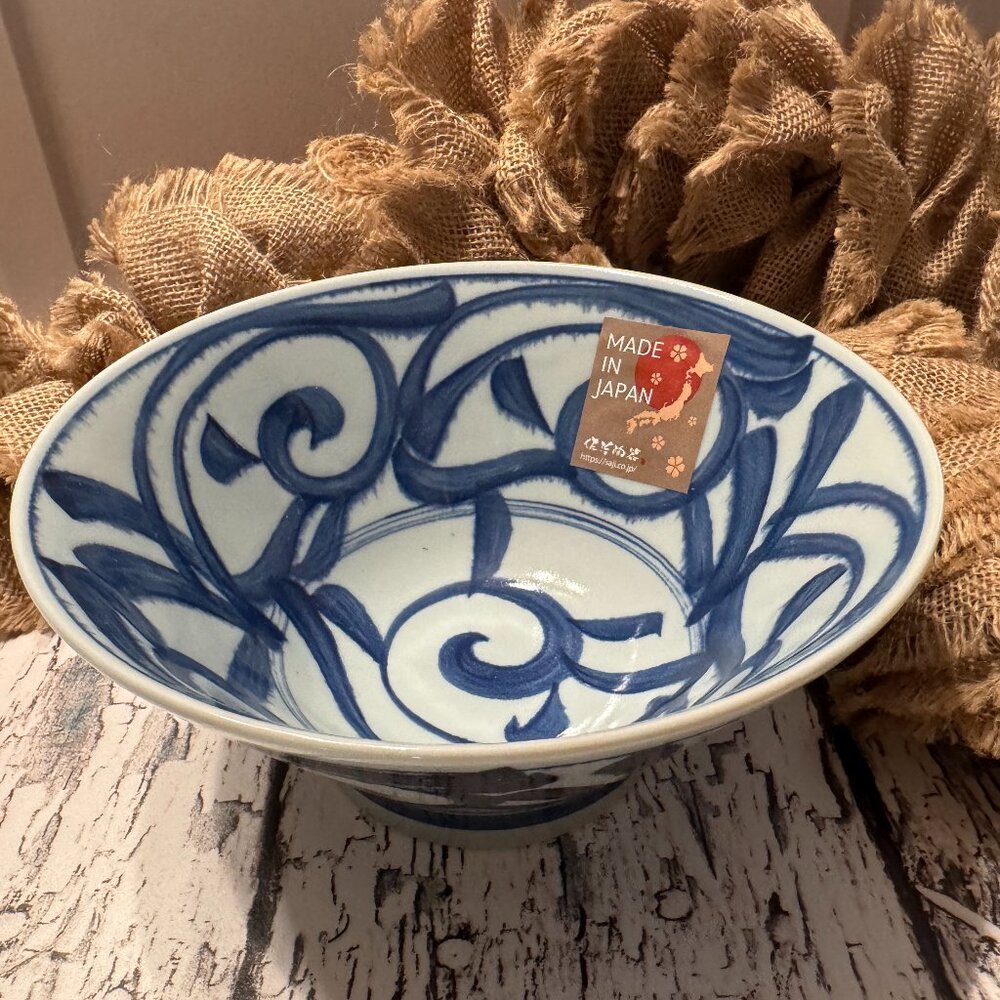 Japanese Art Ceramic Bowl Blue and White Pattern